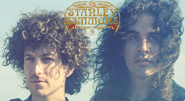STANLEY SIMMONS: Los hijos de GENE y PAUL de KISS unen fuerzas en su álbum debut